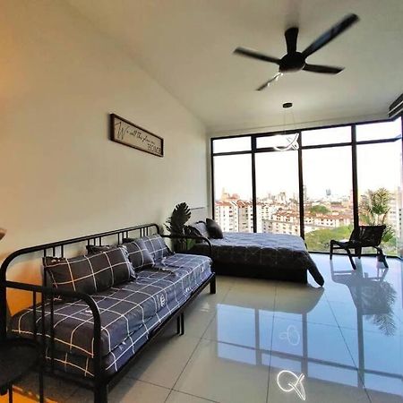 New Georgetown Stylist 2Br Homestay For 10Pax 无敌美景两房民宿 Beacon Executive Suite Luaran gambar