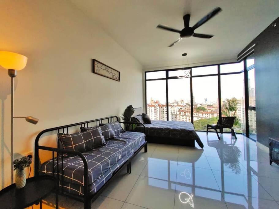 New Georgetown Stylist 2Br Homestay For 10Pax 无敌美景两房民宿 Beacon Executive Suite Luaran gambar