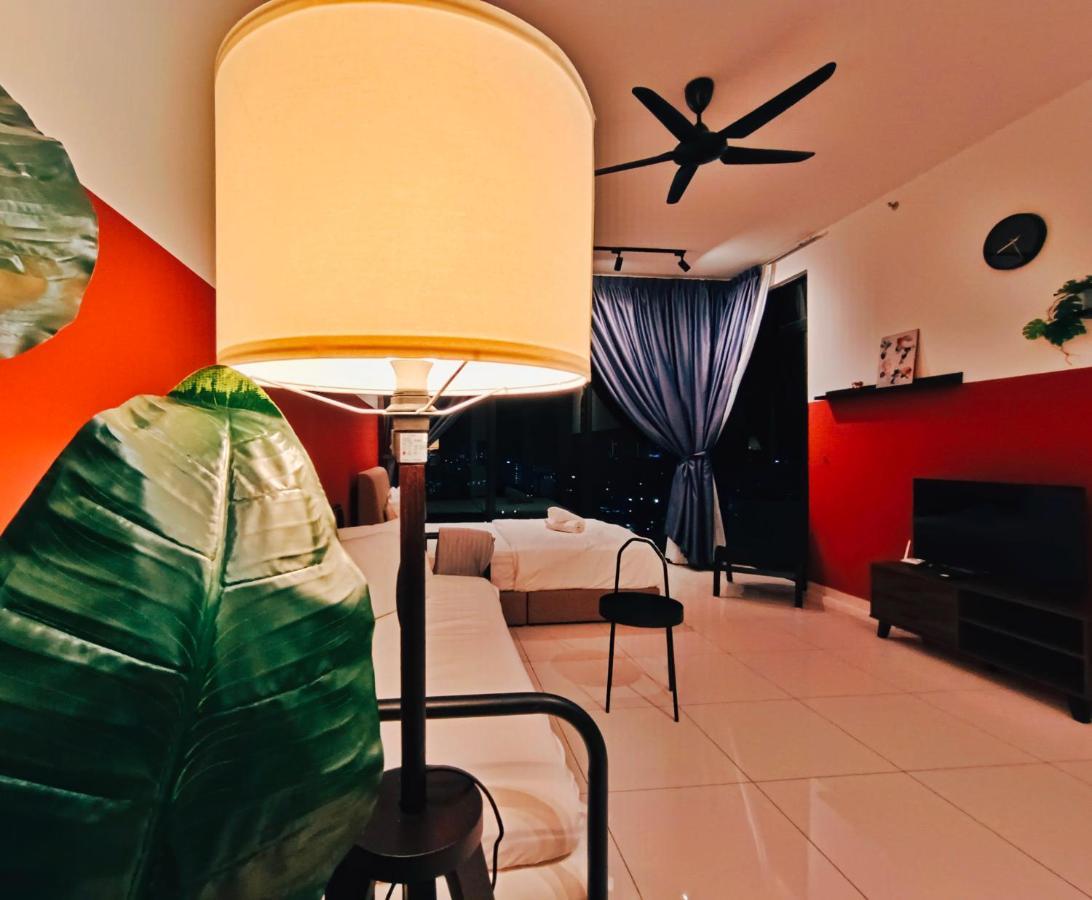 New Georgetown Stylist 2Br Homestay For 10Pax 无敌美景两房民宿 Beacon Executive Suite Luaran gambar