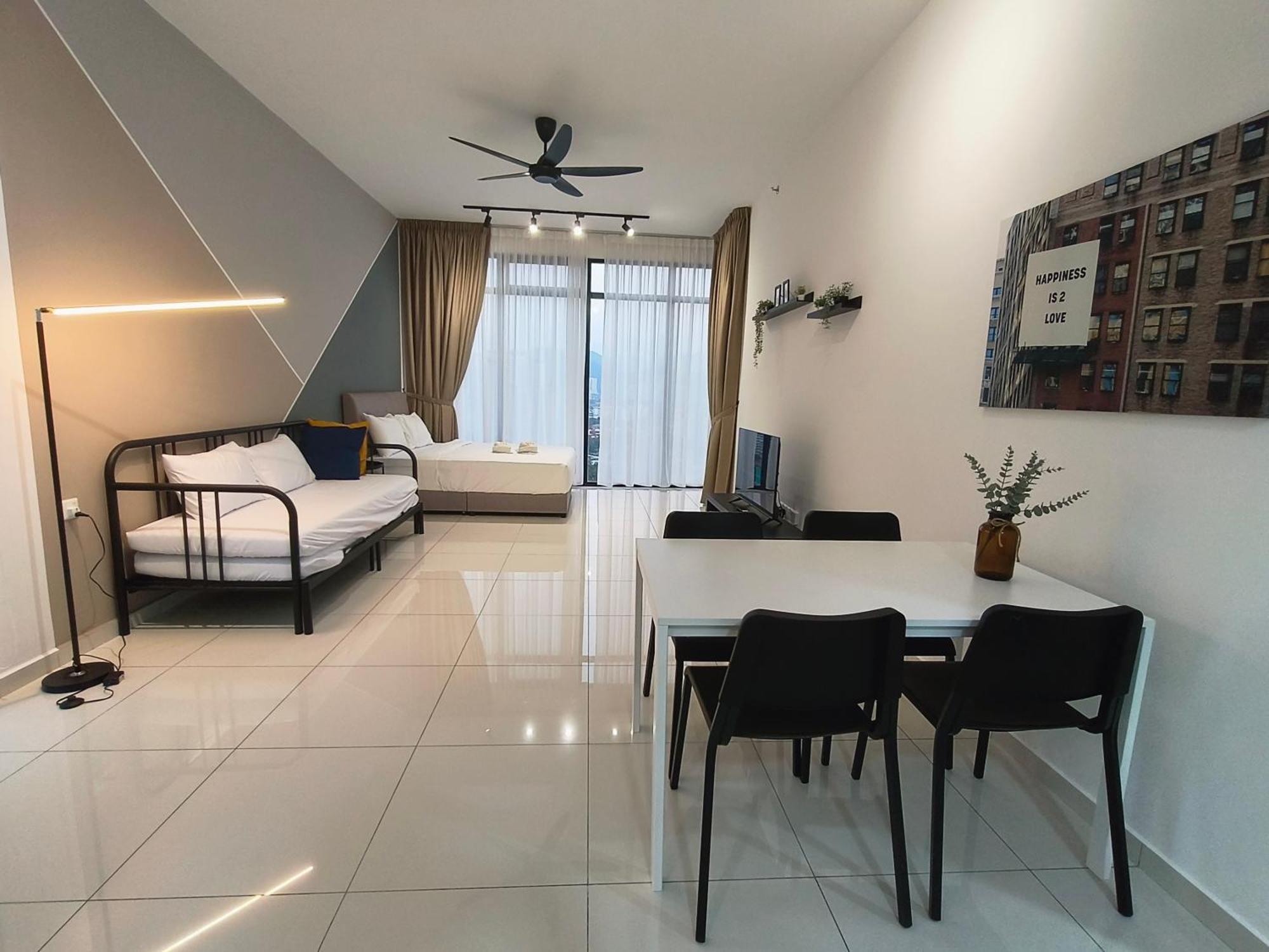 New Georgetown Stylist 2Br Homestay For 10Pax 无敌美景两房民宿 Beacon Executive Suite Luaran gambar
